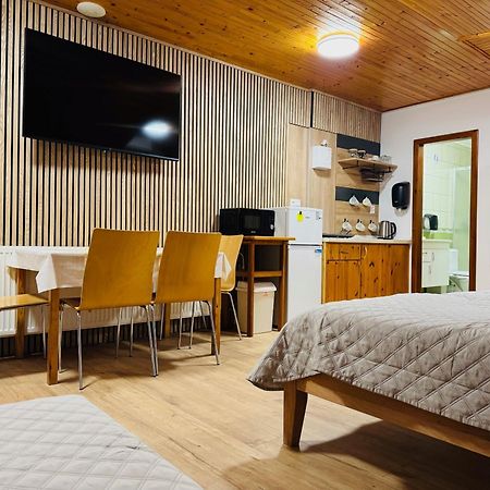 Apartmany u Janka Vinné Jazero Esterno foto