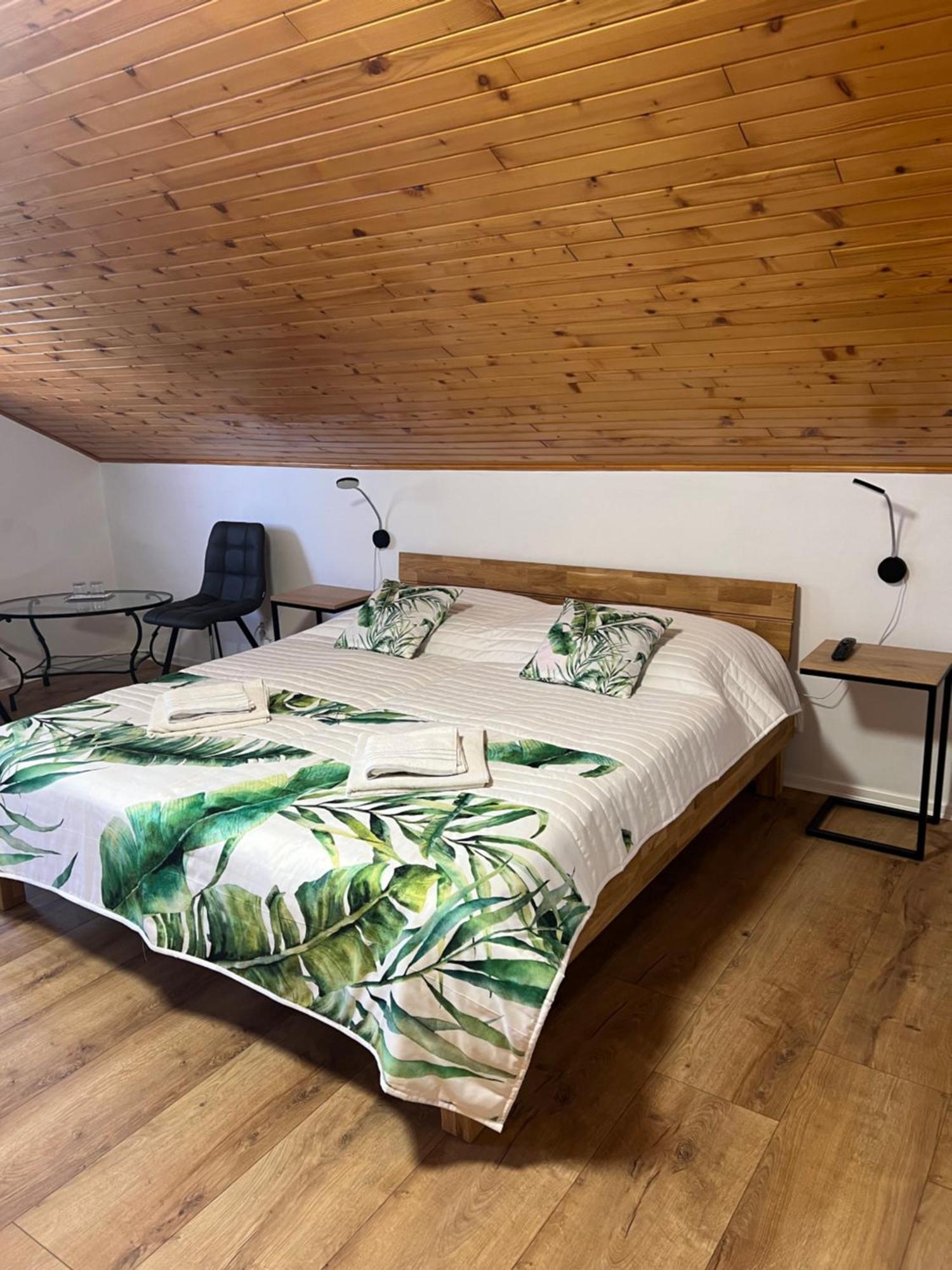 Apartmany u Janka Vinné Jazero Esterno foto